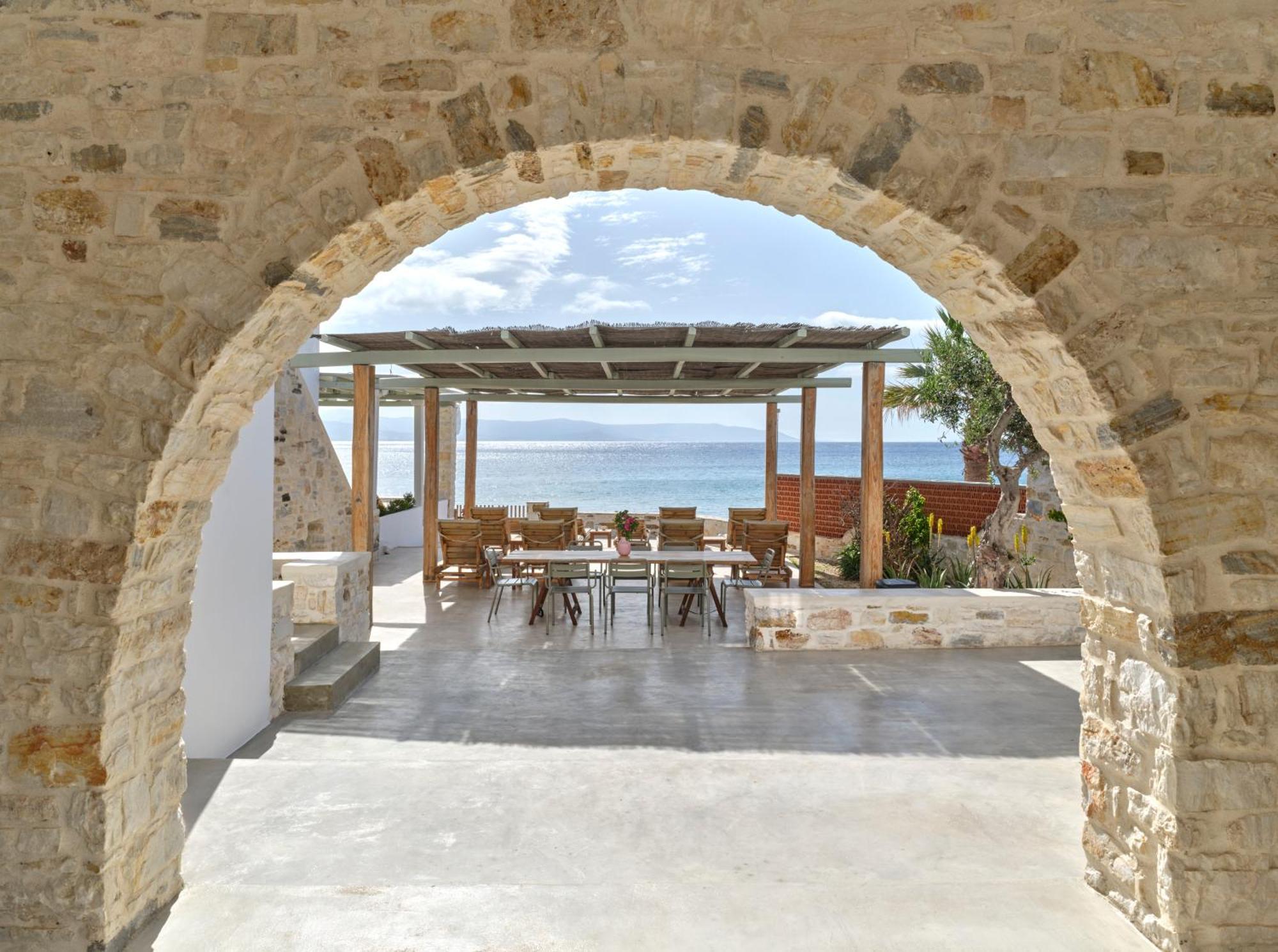 Magoo Suites Logaras Extérieur photo